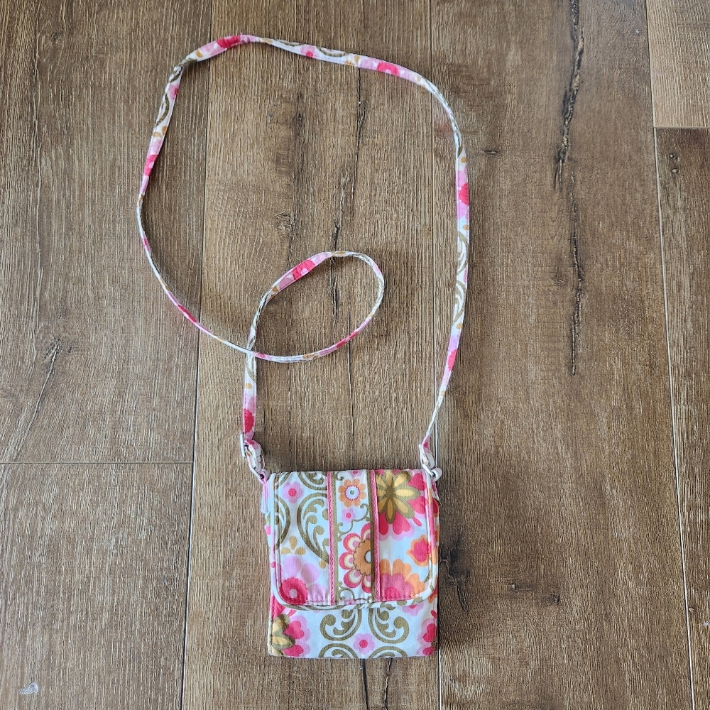 Vera Bradley Retro Floral Tiny Traveler Crossbody Wallet Bag Vacation Casual